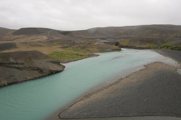 Tungna&aacute; entre les lacs Hrauneyjal&oacute;n et Kr&oacute;ksl&oacute;n. 