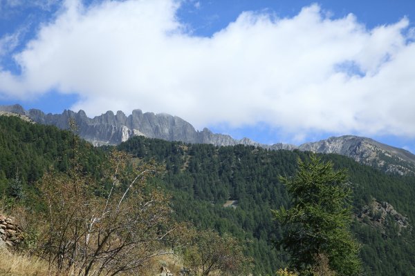 Pointe Giegn (2888 m&egrave;tres) / Cr&ecirc;te Colombrons (2593 m&egrave;tres) vues depuis le vallon de Molli&egrave;res 